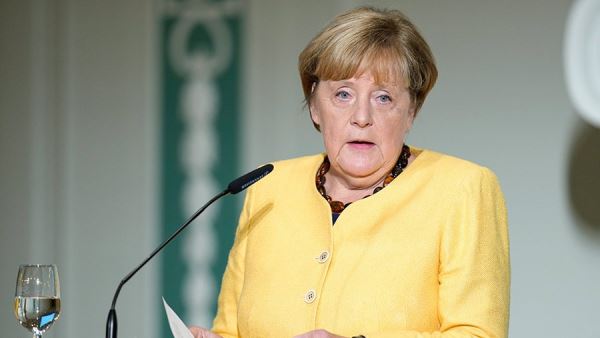 Меркель выразила уверенность в мирном разрешении украинского кризиса<br />
