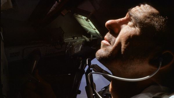 Умер последний астронавт «Аполлона-7» Уолтер Каннингем<br />
